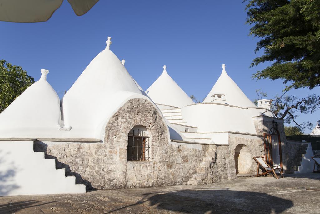 Trullo Degli Ulivi Villa ออสตูนี ภายนอก รูปภาพ