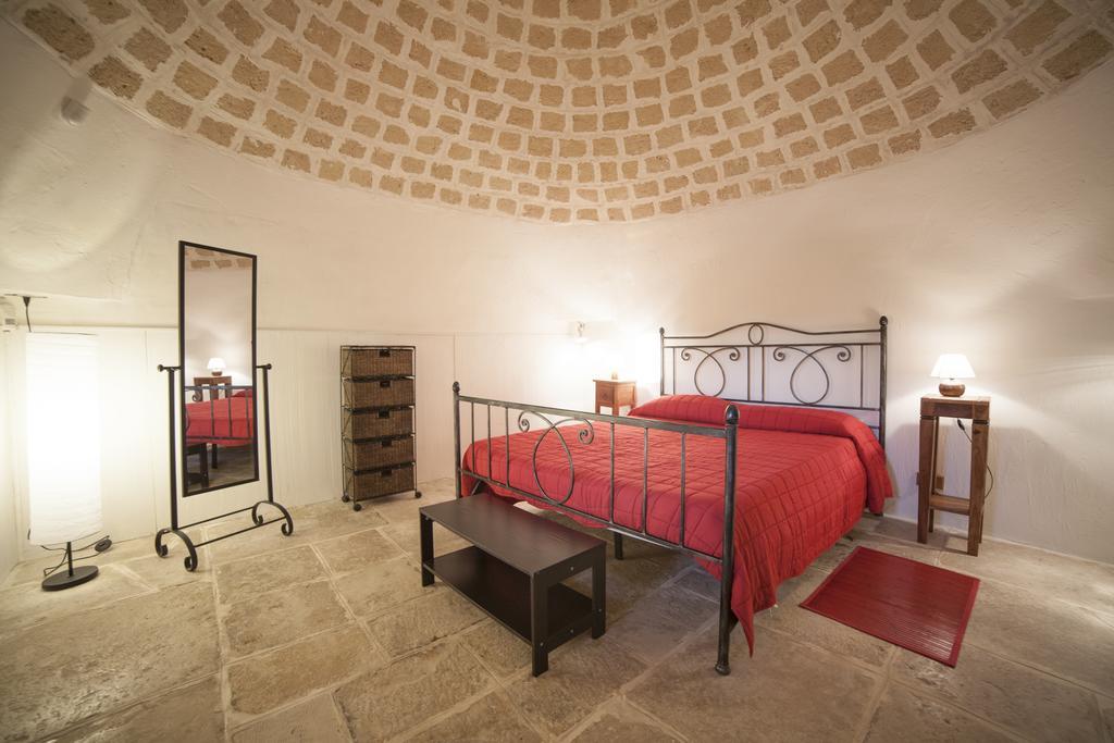 Trullo Degli Ulivi Villa ออสตูนี ภายนอก รูปภาพ