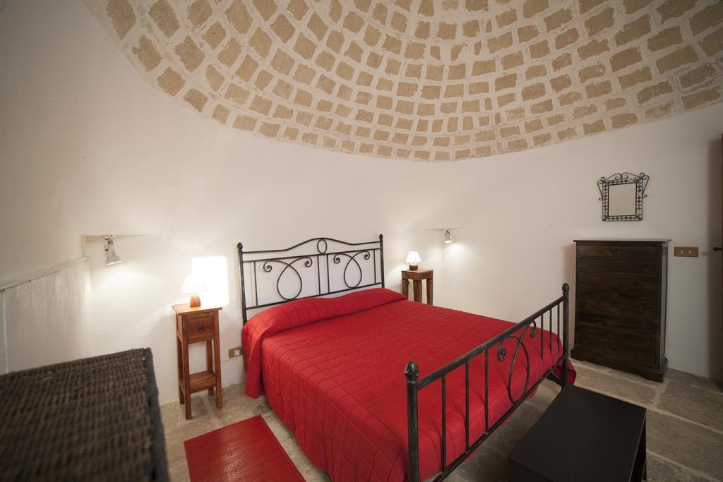 Trullo Degli Ulivi Villa ออสตูนี ภายนอก รูปภาพ