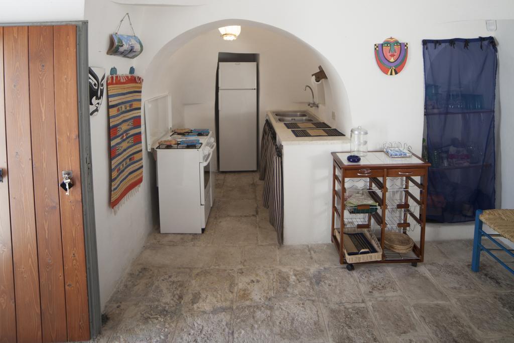Trullo Degli Ulivi Villa ออสตูนี ภายนอก รูปภาพ
